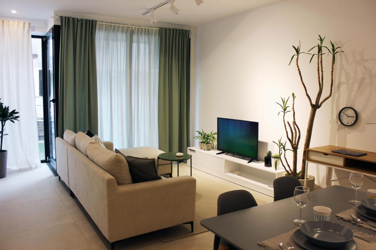 Collective Urban In Appartement *
